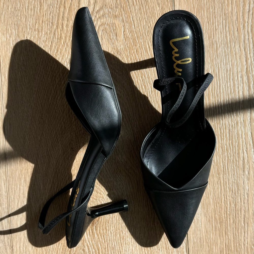Lulu's Black Pointed Toe Mule Heels